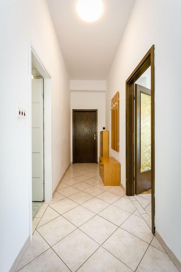 Apartments Mate Balote 54 Krk Dış mekan fotoğraf