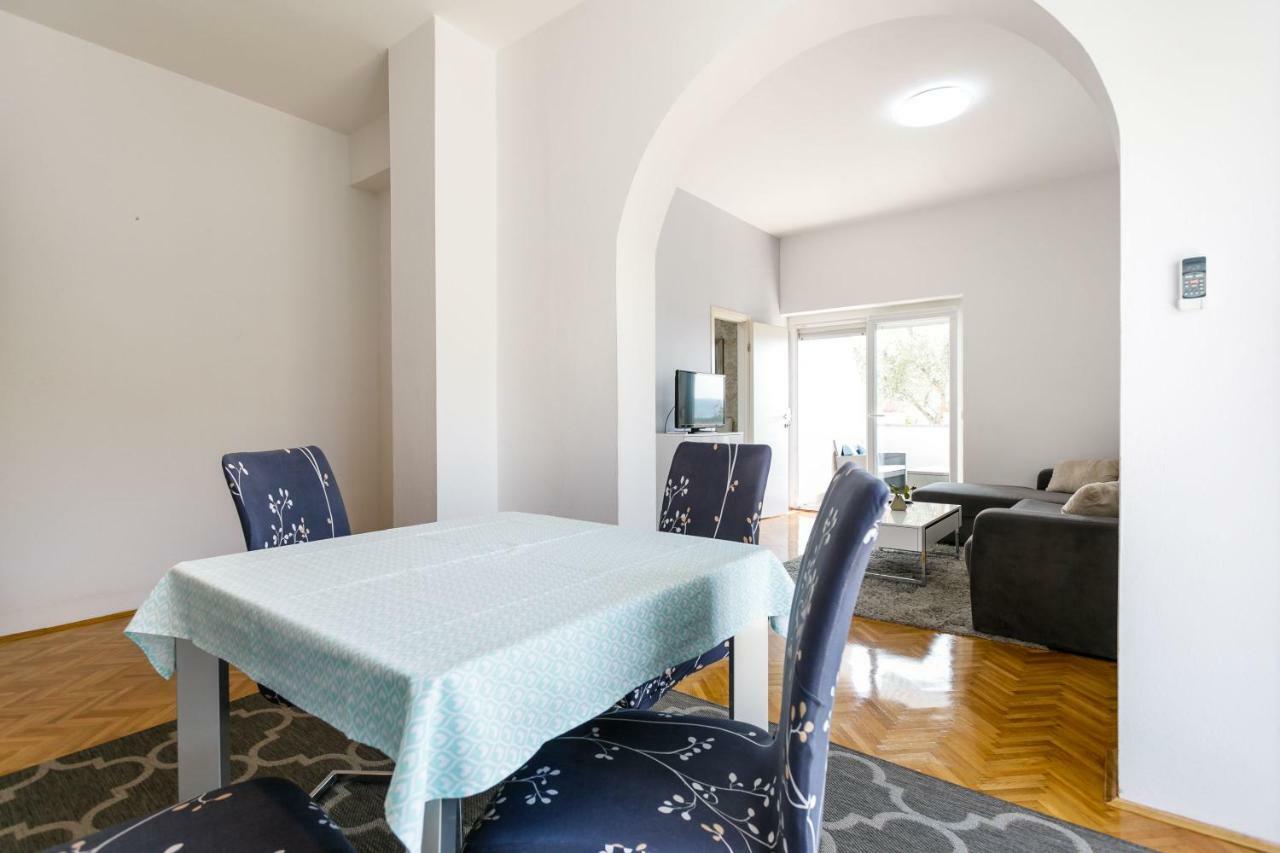 Apartments Mate Balote 54 Krk Dış mekan fotoğraf