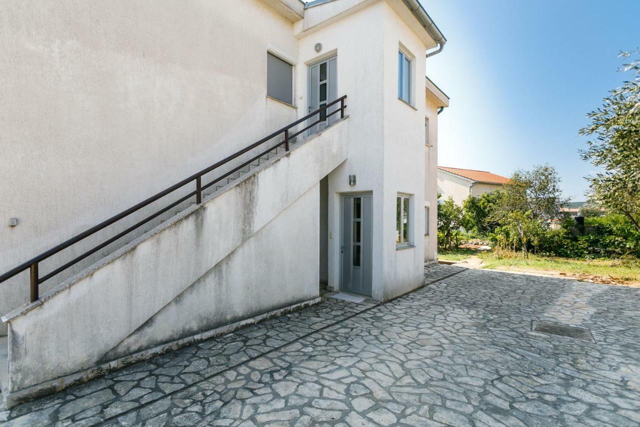 Apartments Mate Balote 54 Krk Dış mekan fotoğraf